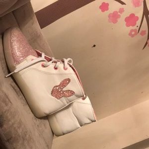 Pink and white rabbit 🐇 shoes